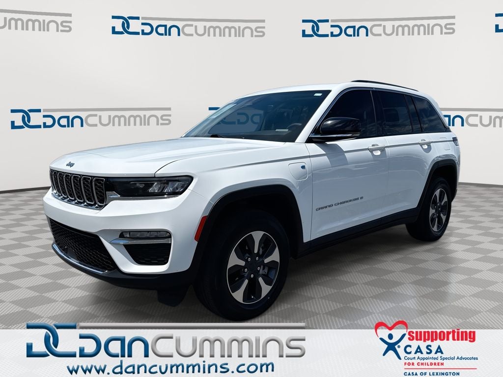 2023 Jeep Grand Cherokee 4xe in Bright White Clearcoat — front three-quarter view
