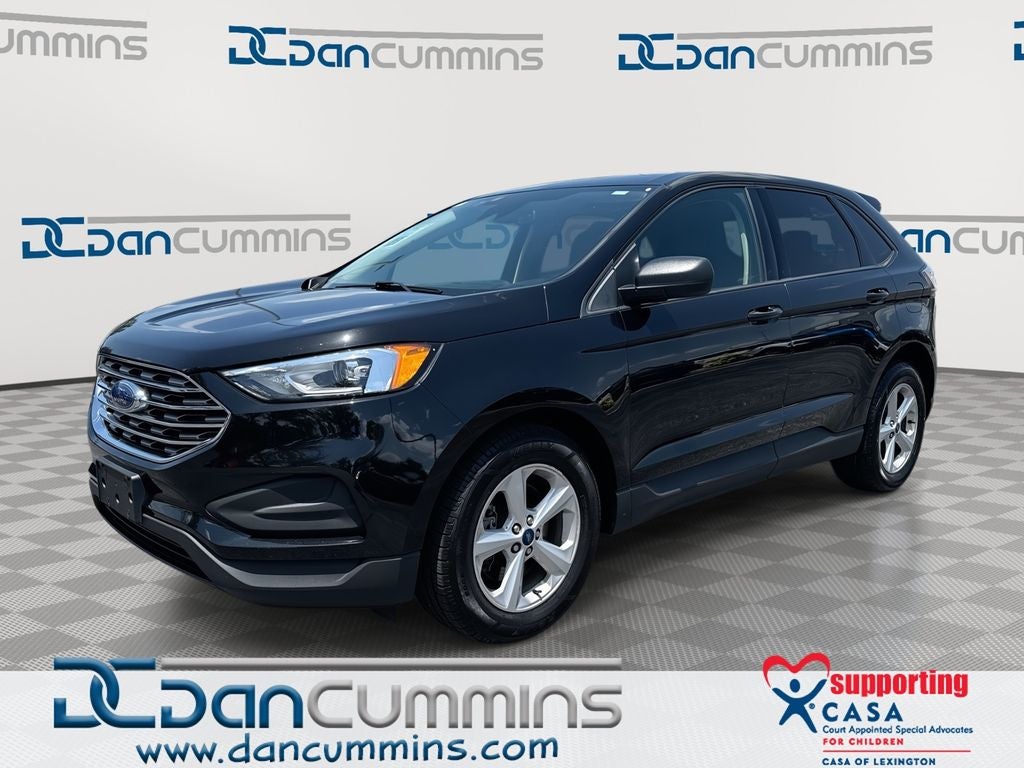 2020 Ford Edge SE in Black — front three-quarter view