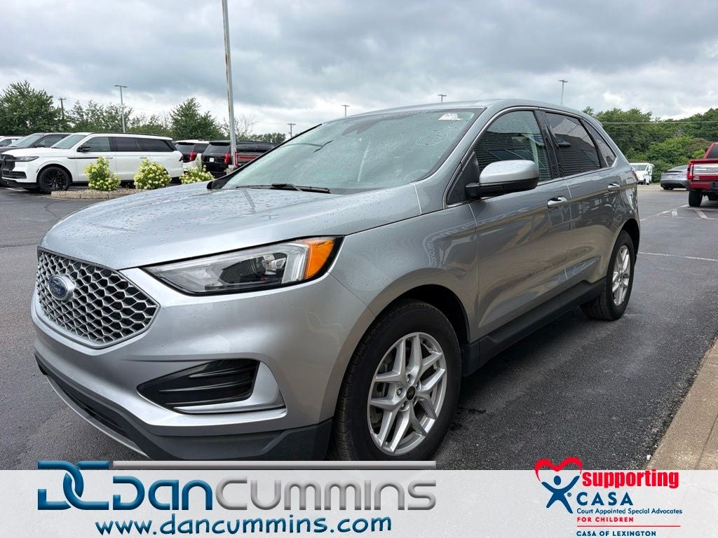 2024 Ford Edge SEL in Silver Metallic — front three-quarter view