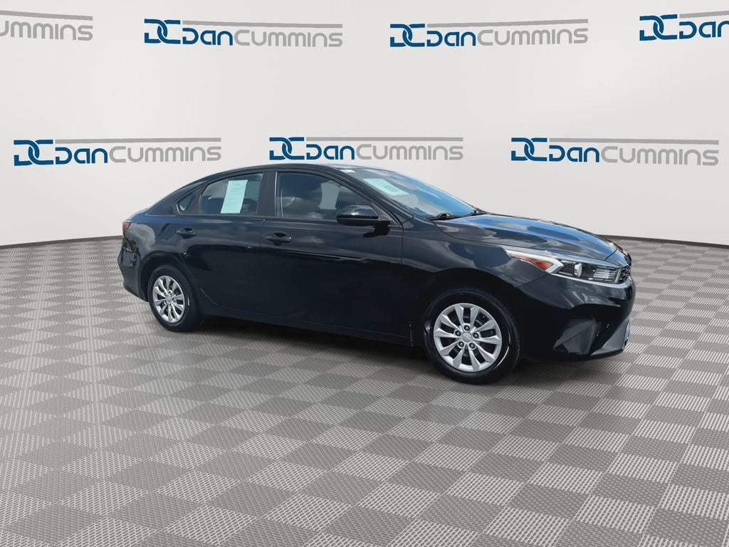 2022 Kia Forte — side profile view