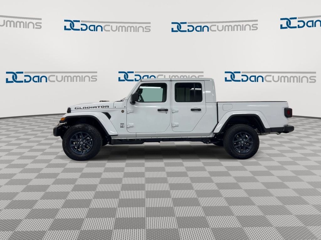 2026 Jeep Gladiator — detail view