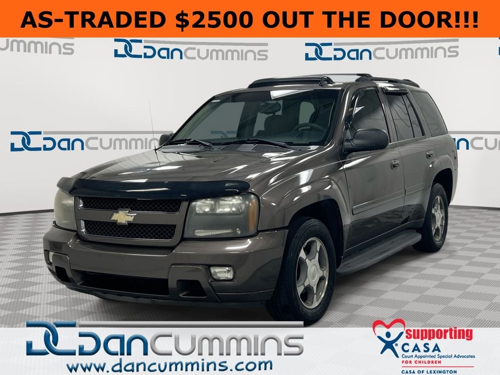 2008 Chevrolet TrailBlazer LT in Desert Brown Metallic — front three-quarter view