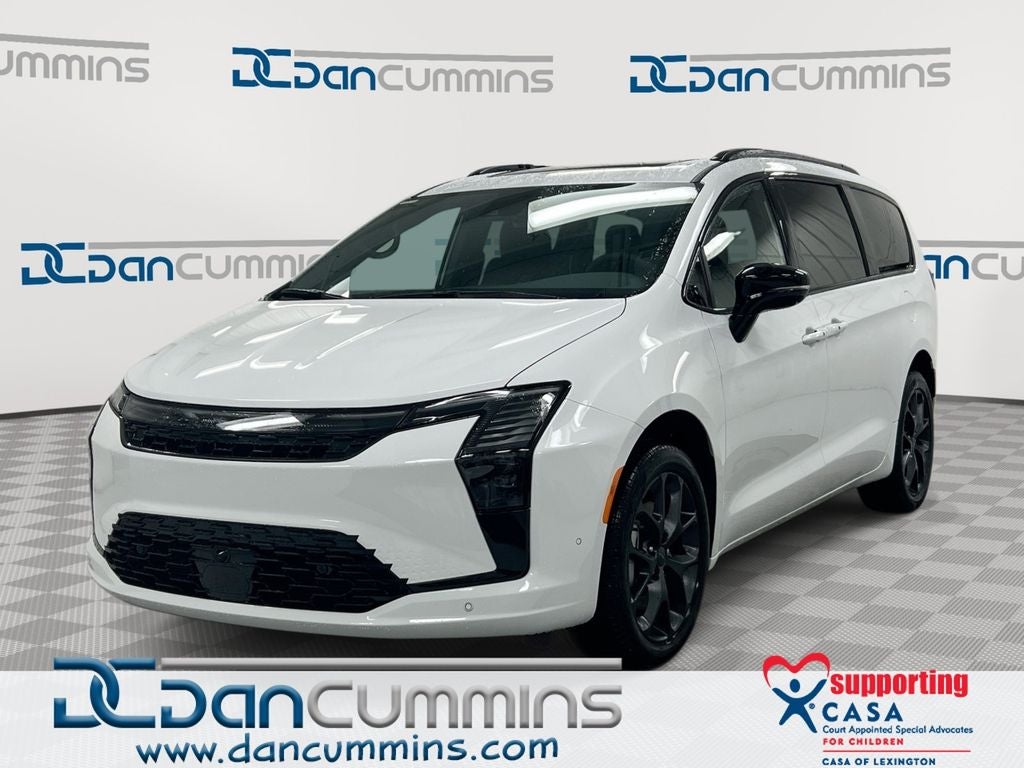 2027 Chrysler Pacifica Limited in Bright White Clear-Coat Exterior Paint — front three-quarter view