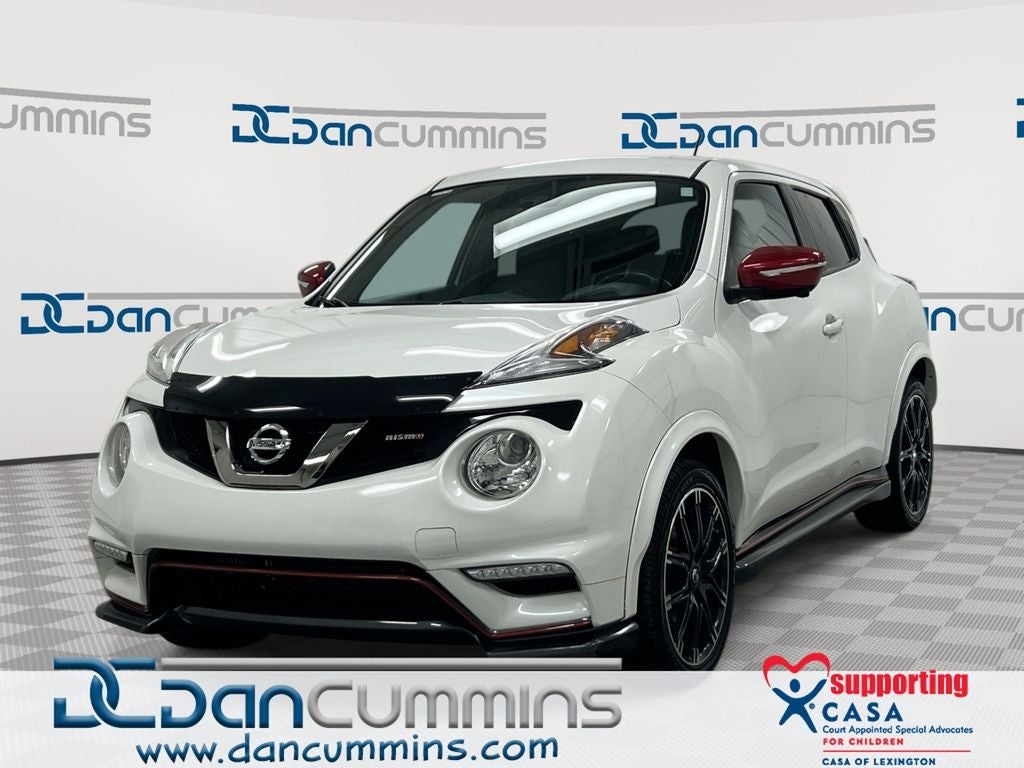 2015 Nissan Juke NISMO in White Pearl — front three-quarter view