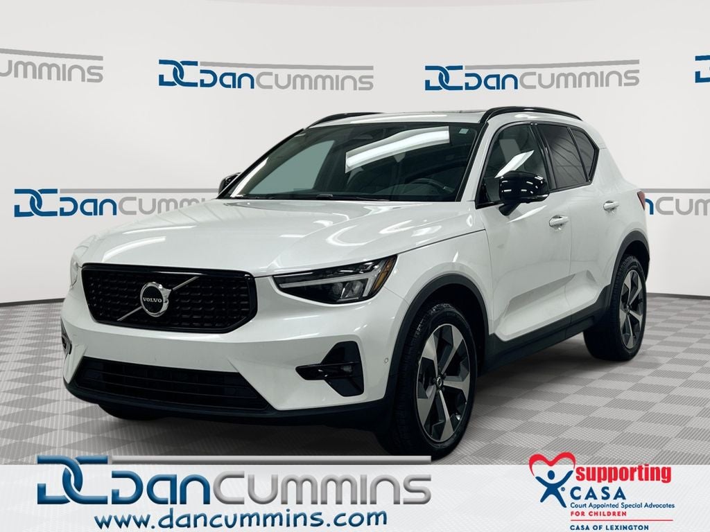 2023 Volvo XC40