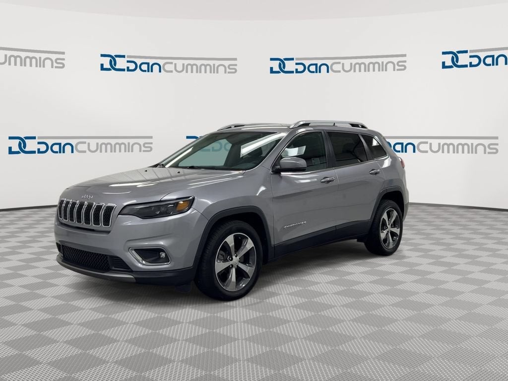 2019 Jeep Cherokee — interior view