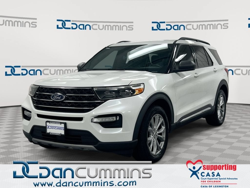 2020 Ford Explorer XLT in White — front three-quarter view