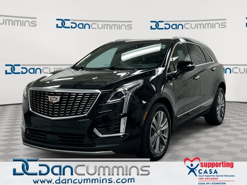 2022 Cadillac XT5 Premium Luxury in Stellar Black Metallic — front three-quarter view