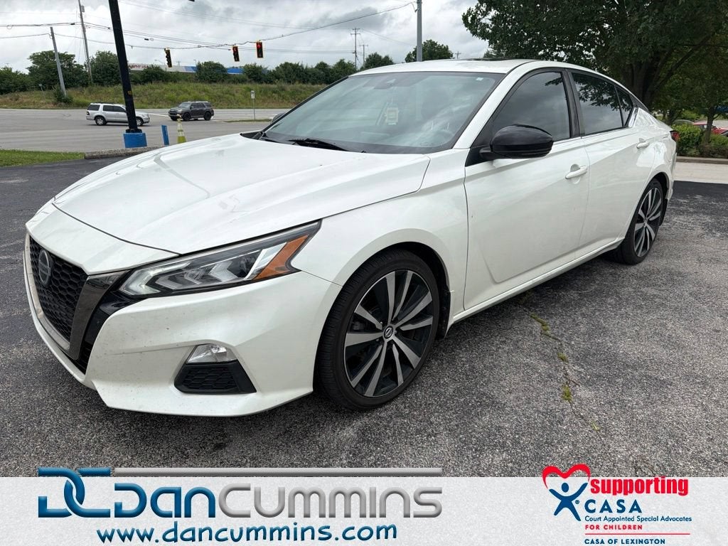 2020 Nissan Altima 2.5 SR in White — front three-quarter view