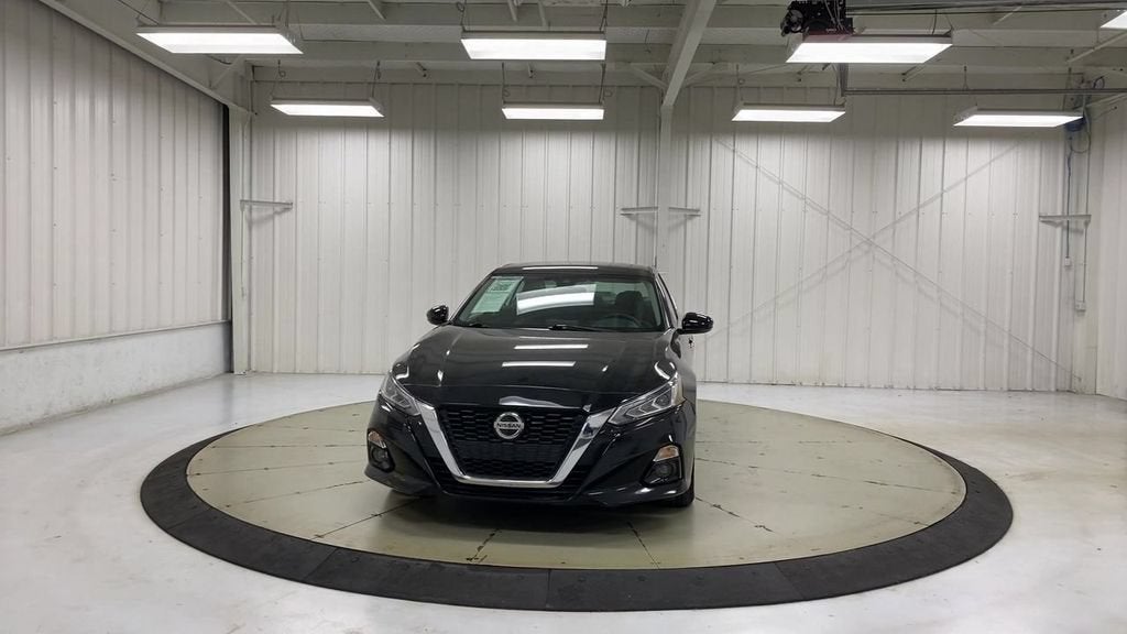 2019 Nissan Altima — rear three-quarter view