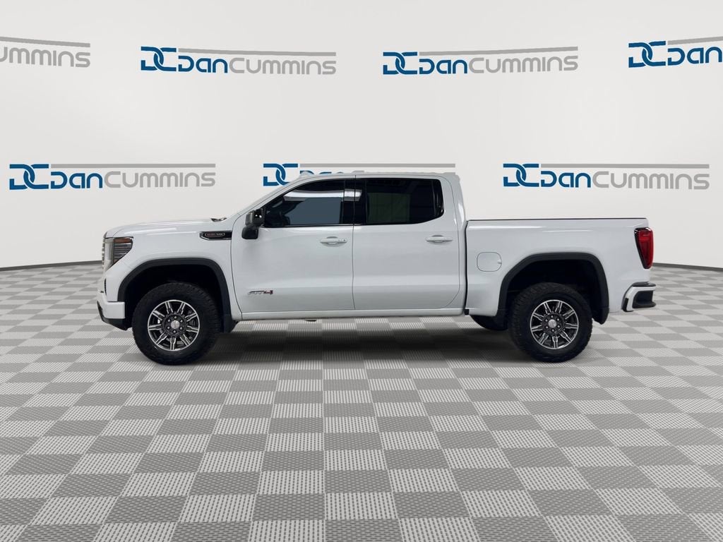 2025 GMC Sierra 1500 — detail view