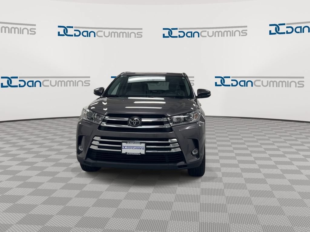 2019 Toyota Highlander — rear three-quarter view