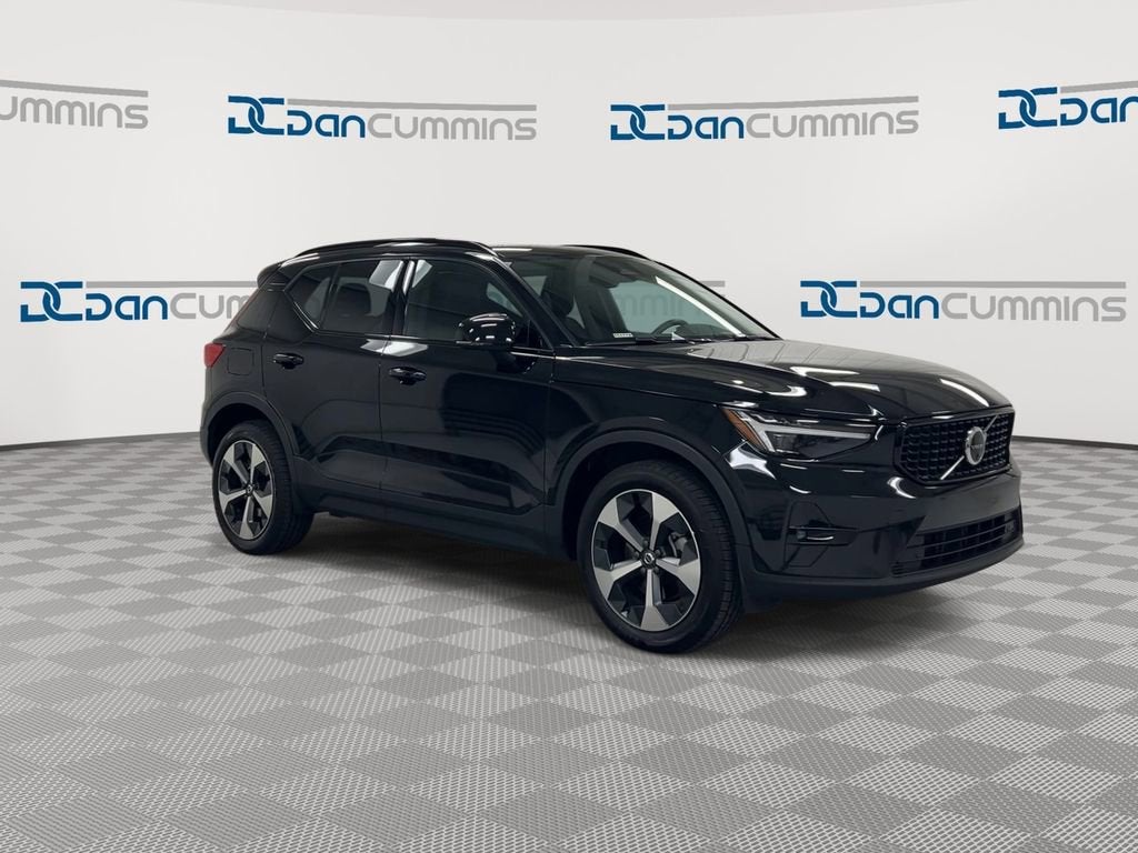 2024 Volvo XC40 — side profile view
