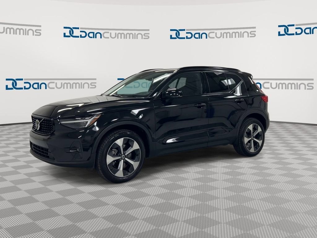 2024 Volvo XC40 — interior view