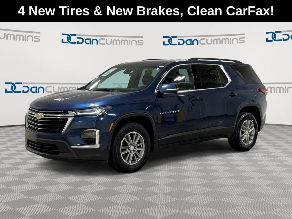 2023 Chevrolet Traverse LT Cloth in Northsky Blue Metallic — front three-quarter view