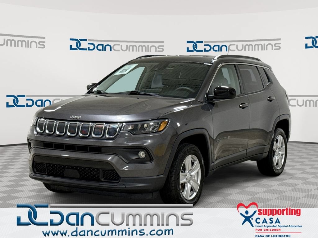 2022 Jeep Compass Latitude in Gray — front three-quarter view