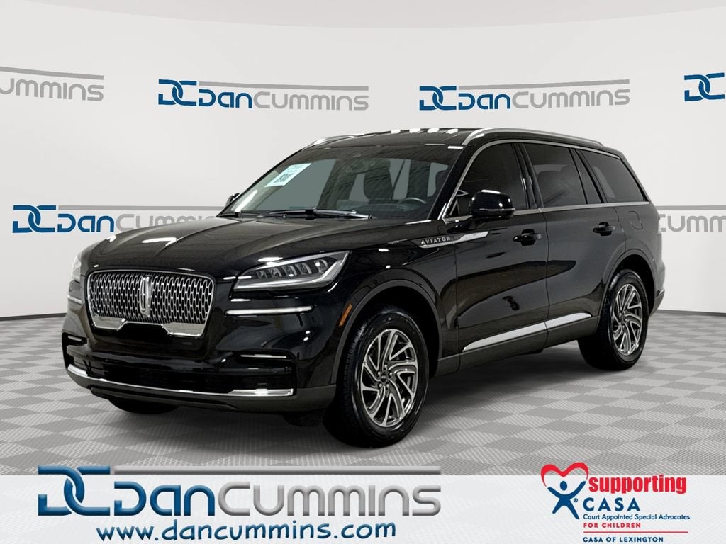2023 Lincoln Aviator Standard in Black — front three-quarter view