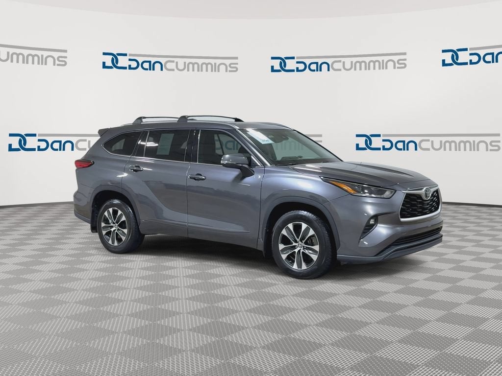 2021 Toyota Highlander — side profile view