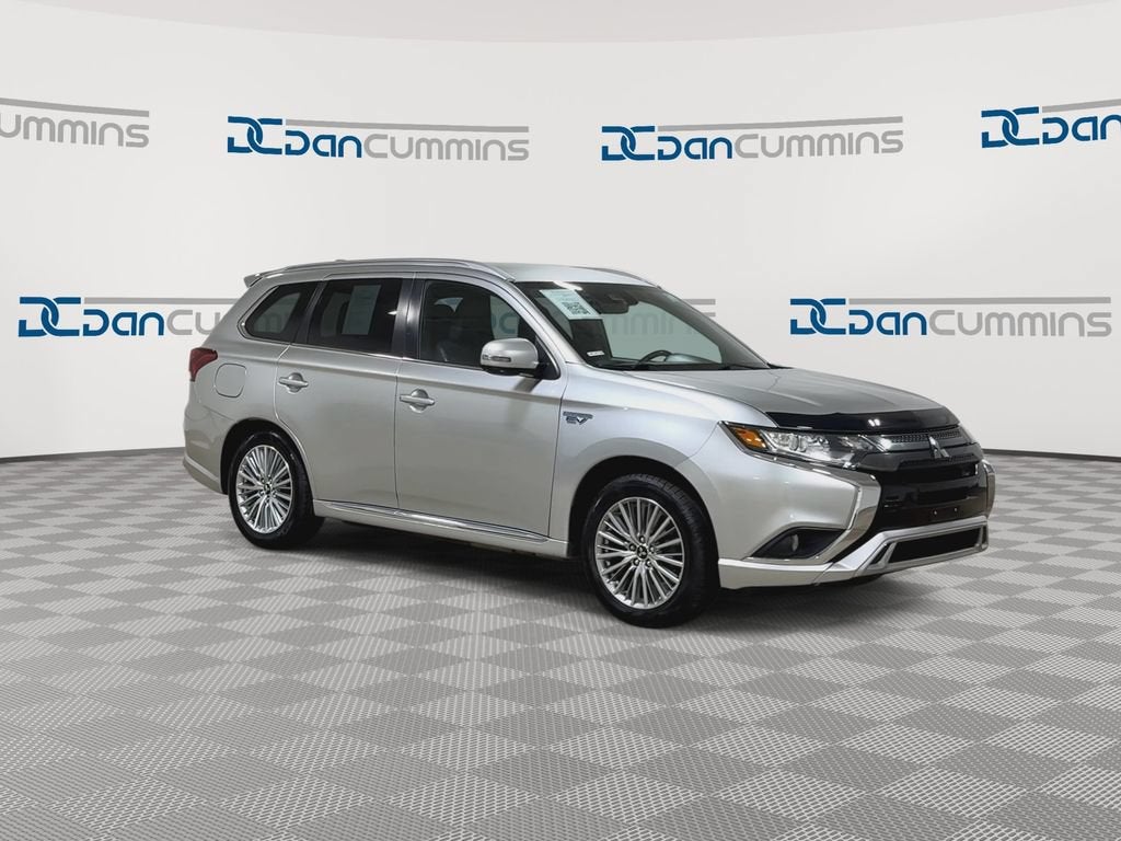 2022 Mitsubishi Outlander PHEV — side profile view